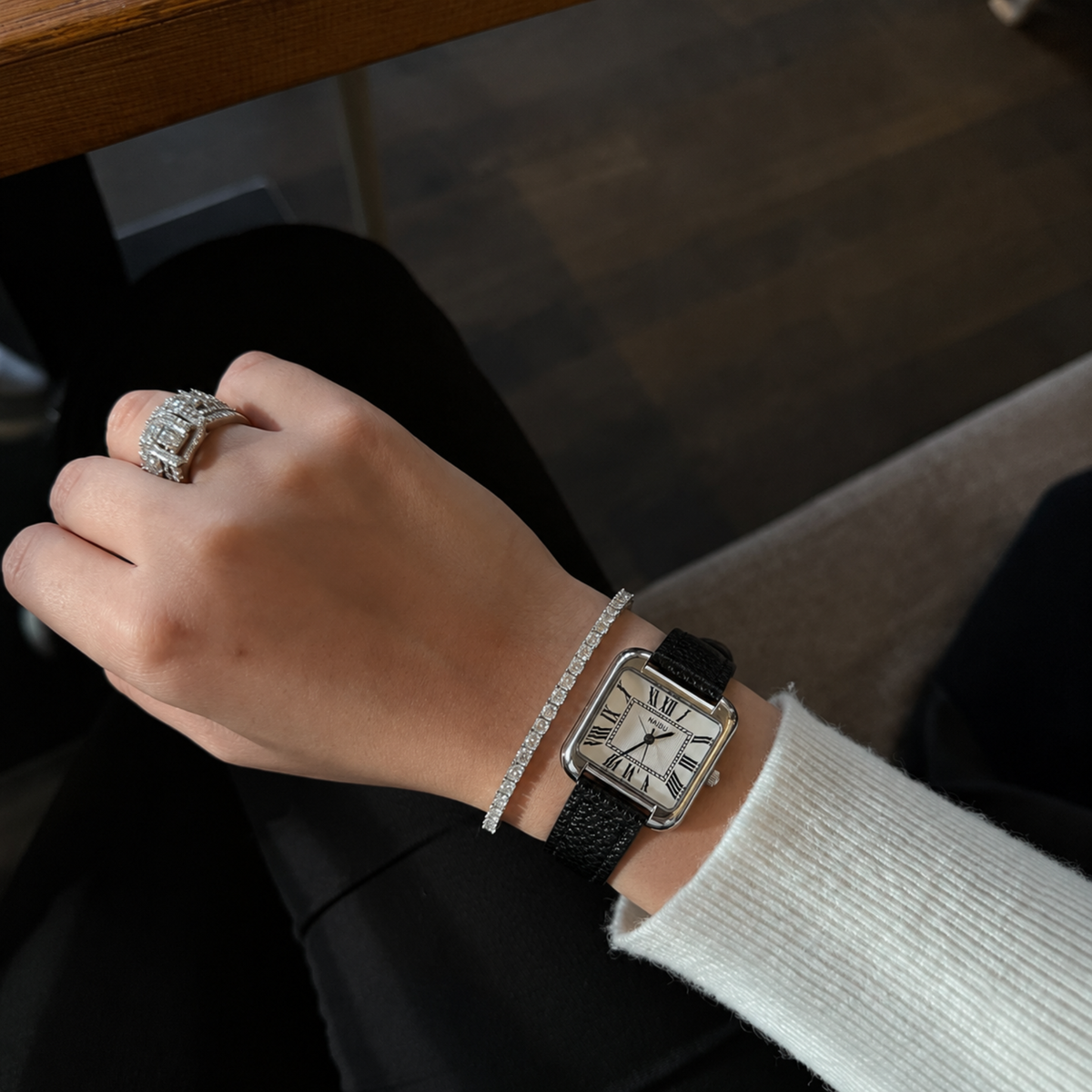 Concorde Watch Black, women's watch in Black by Lumière, image 9