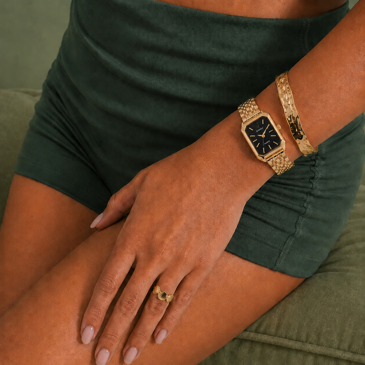 Le Marais Watch Midnight, women's watch in Midnight by Lumière, image 5